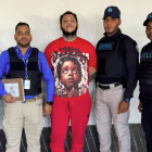 Metz Cruz llegó al país el martes, tras ser repatriado desde Jamaica por las autoridades migratorias.