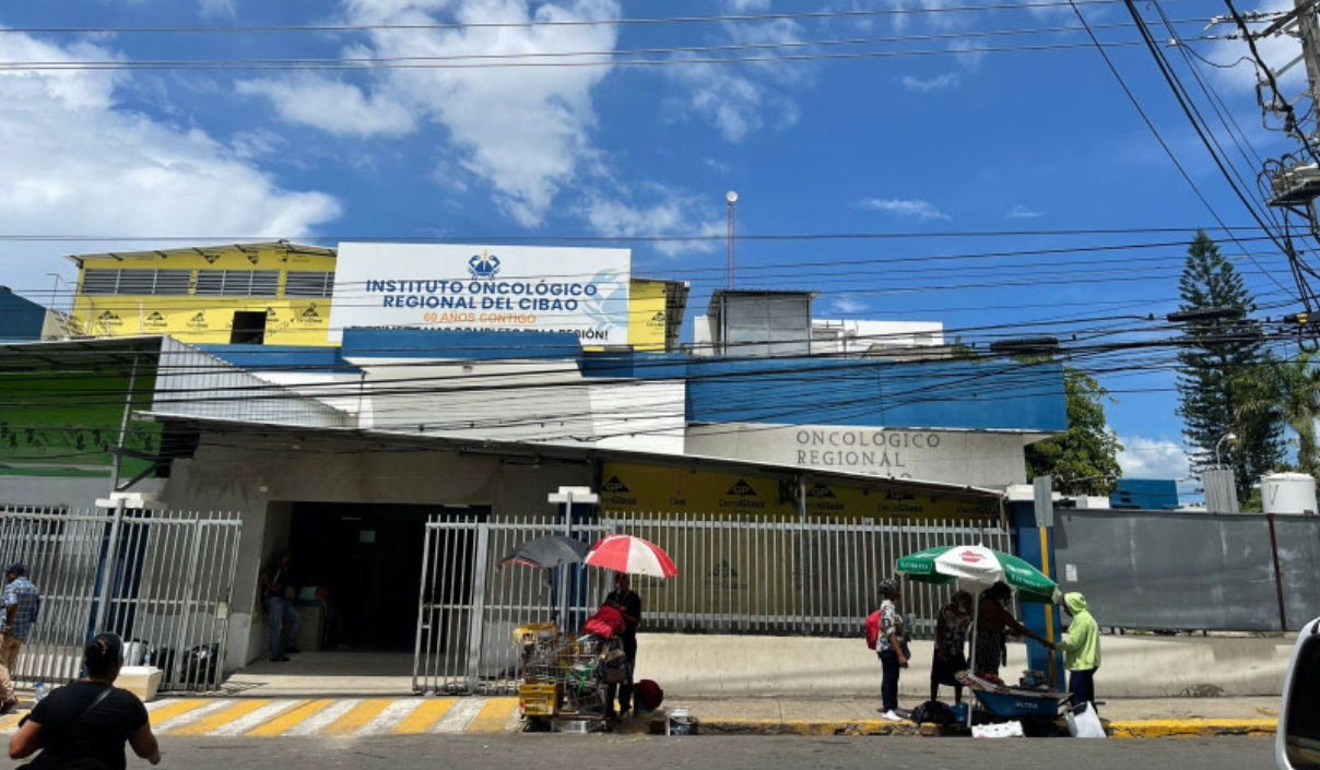 Instituto Regional de Oncología del Cibao, donde conflicto interno recorta servicios./Foto Javier Balbuena