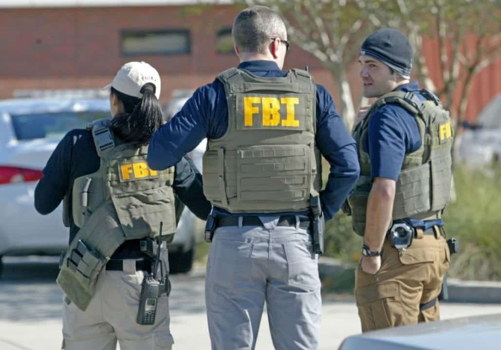 FBI y Departamento de Seguridad Nacional (DHS) 