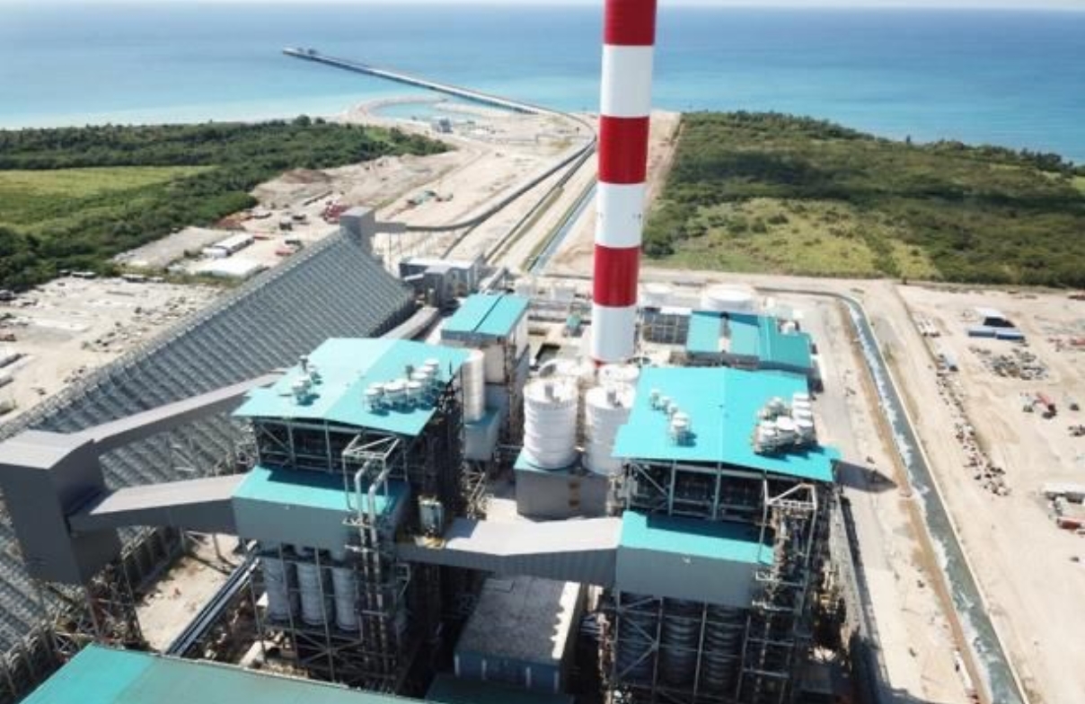   Punta Catalina,  la central eléctrica más  grande del país, con una  generación de 752 MW
