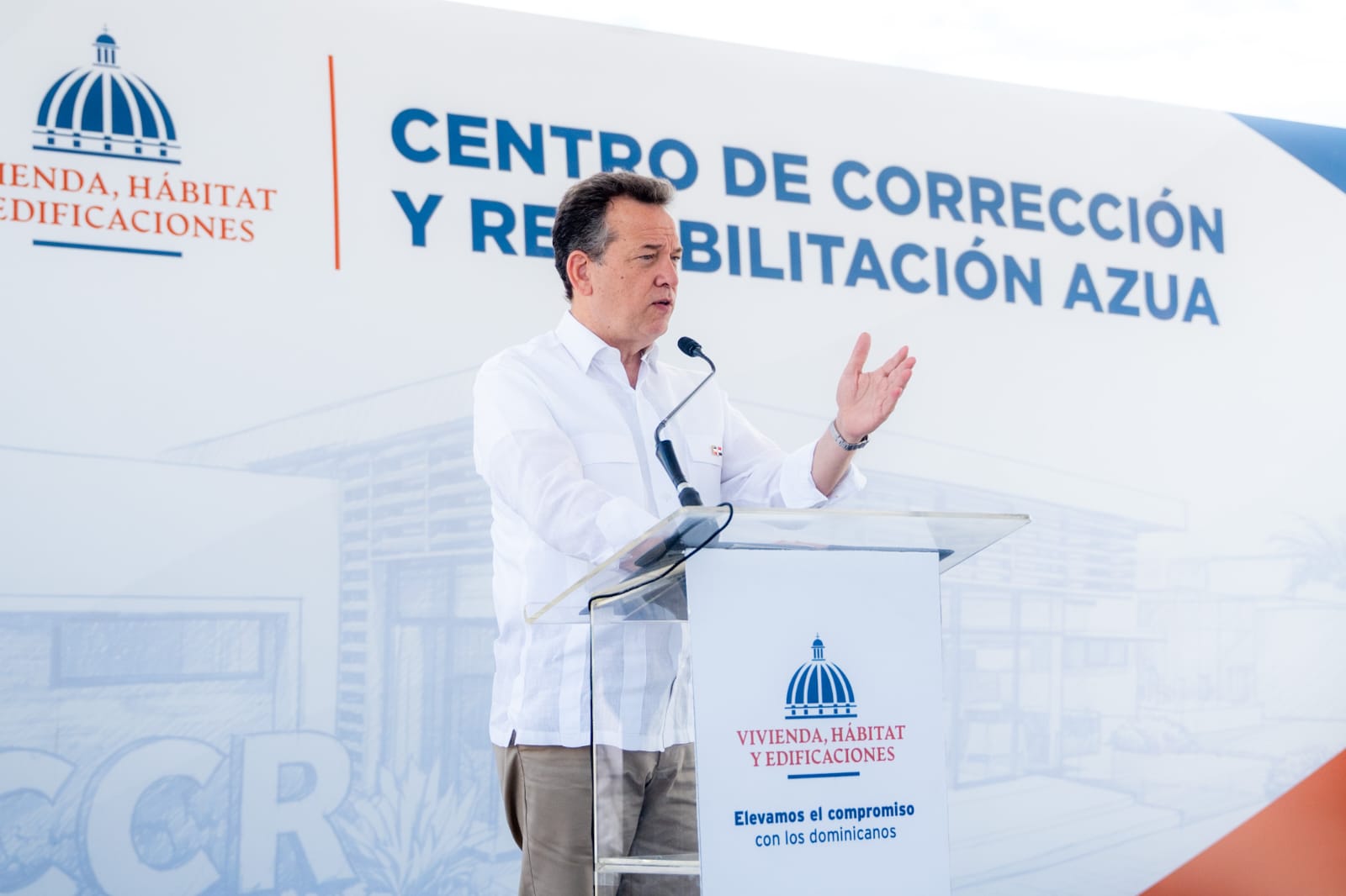 Ministro Ito Bisonó da inicio a la construcción del Centro de Corrección y Rehabilitación en Azua
