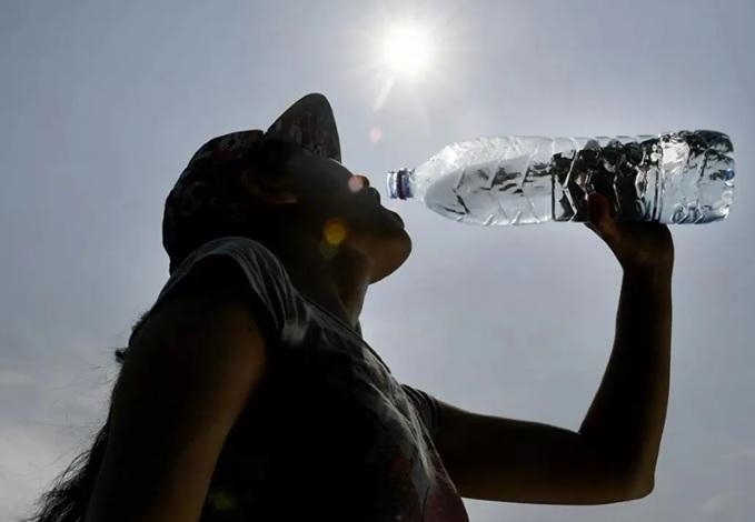 Más de un millón de dominicanos en Estados Unidos sufren por calor extremo