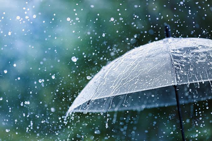 No salgas sin paraguas: Las olas tropicales traerán lluvias torrenciales al país