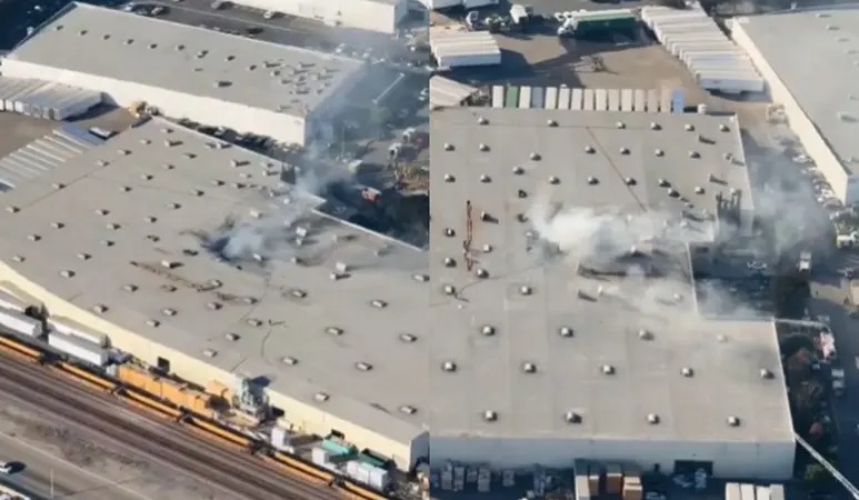 La avioneta se estrelló alrededor de las 14:00 horas. hora local (12:00 GMT del viernes) cerca del Aeropuerto Municipal de Fullerton, un aeropuerto de aviación general en el condado de Orange. / fuentes externas