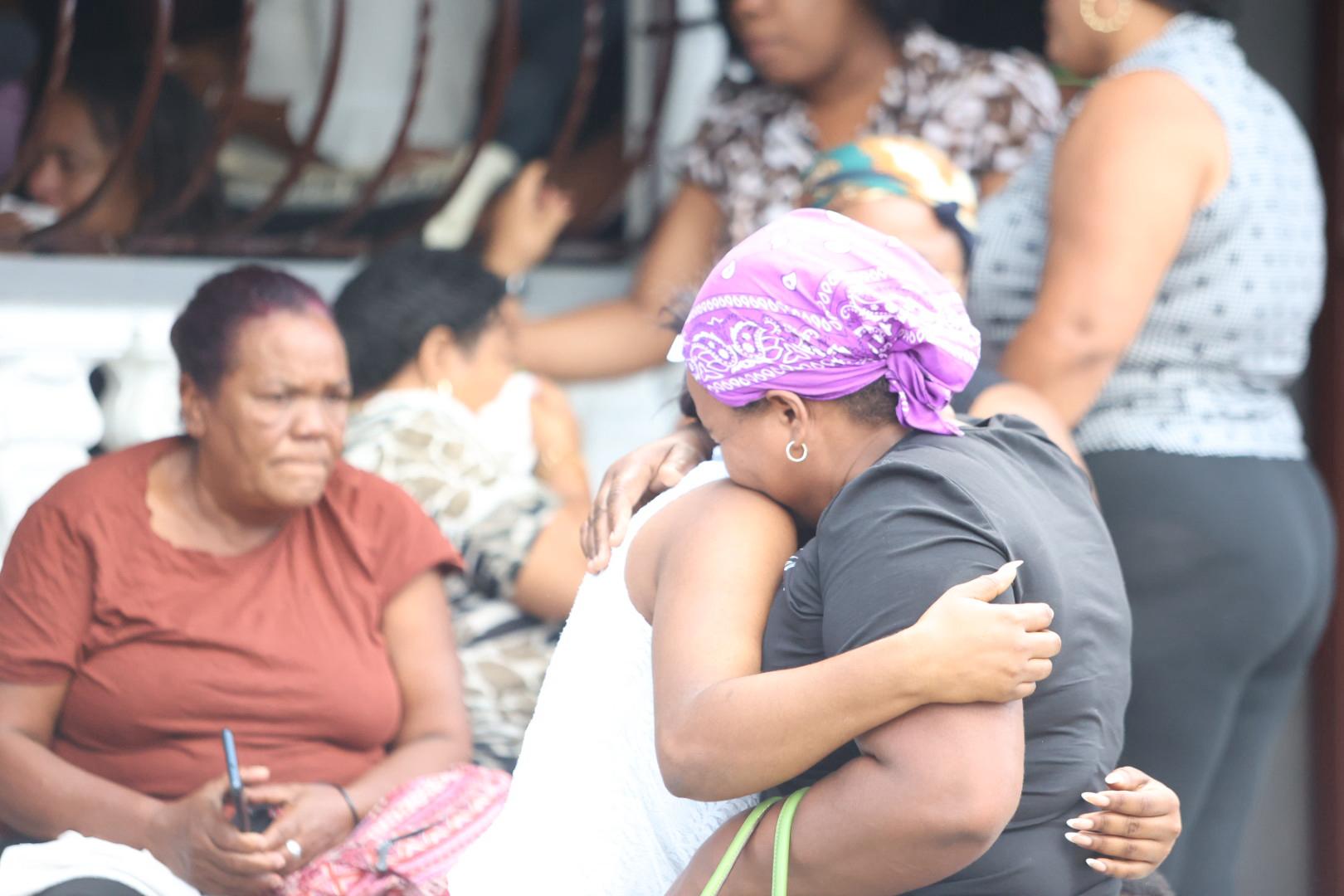Mientras dormían, una familia fue asesinada: Capitán retirado mató a su esposa, hijo y nuera 