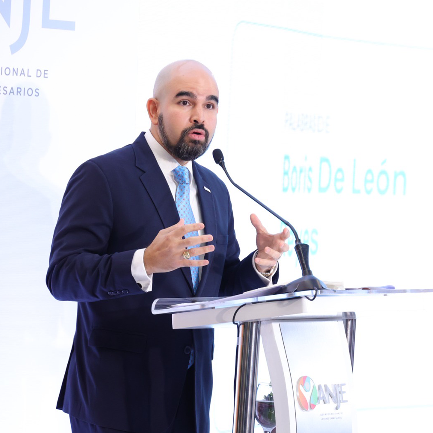 El presidente de ANJE Boris de León Reyes en foto de archivo