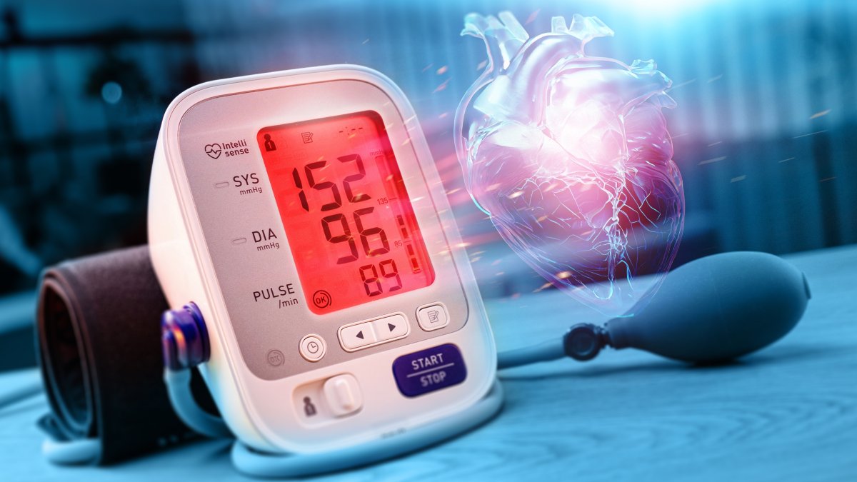 Los expertos advierten que el corazón también sufre los efectos de una hipertensión arterial no controlada.