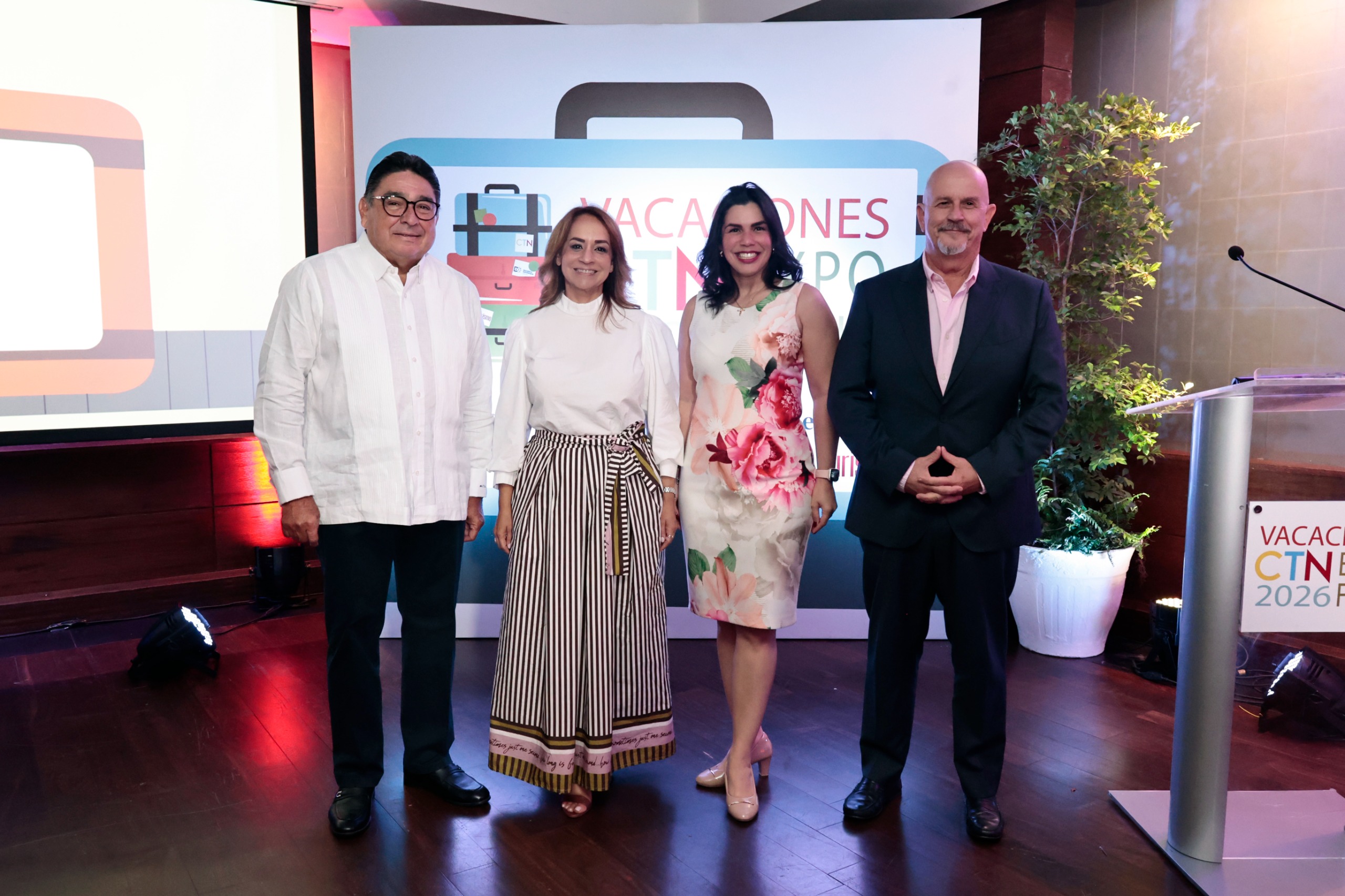 Miguel Calzada, Angie Lander, Yudith García y Tony Chávez