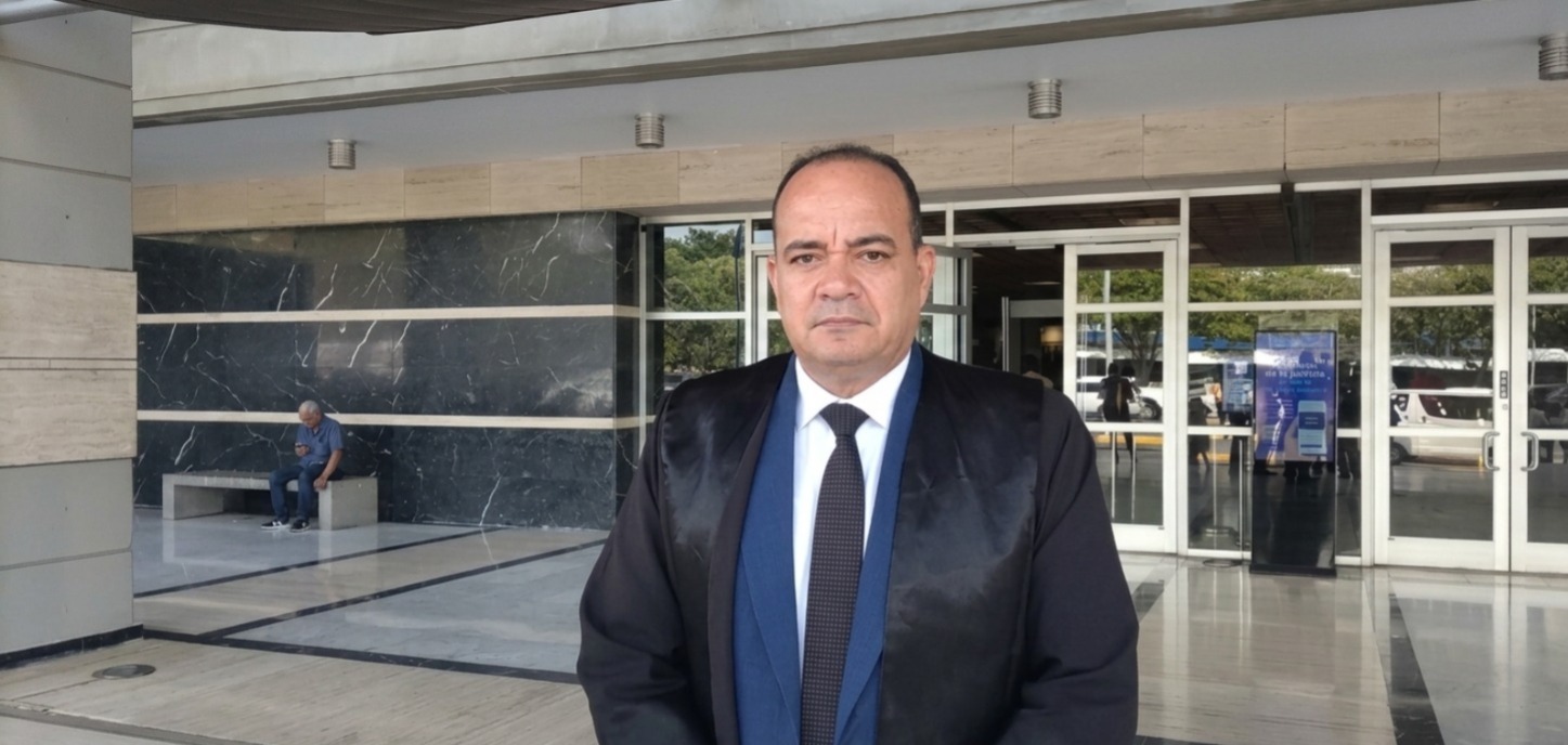 Abogado Miguel Surún Hernández