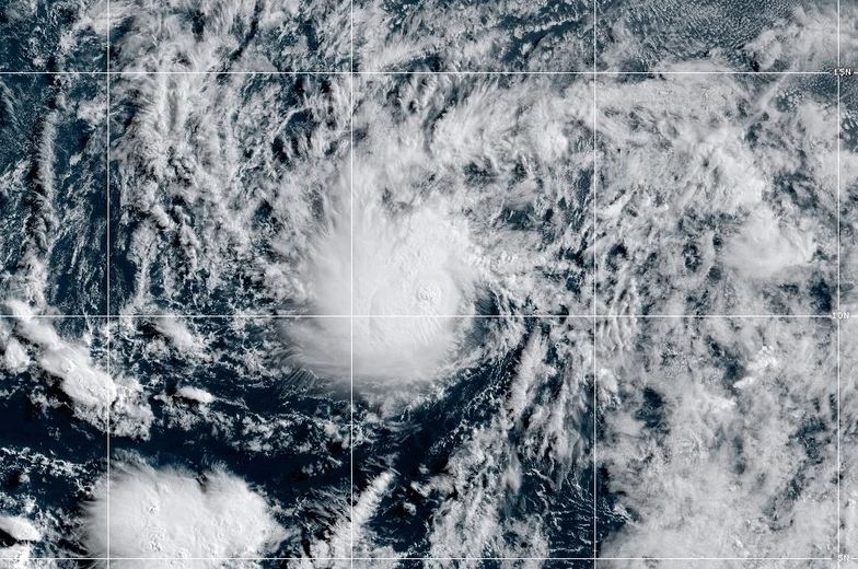 Tormenta tropical Amanda en el Oceano Pacífico.