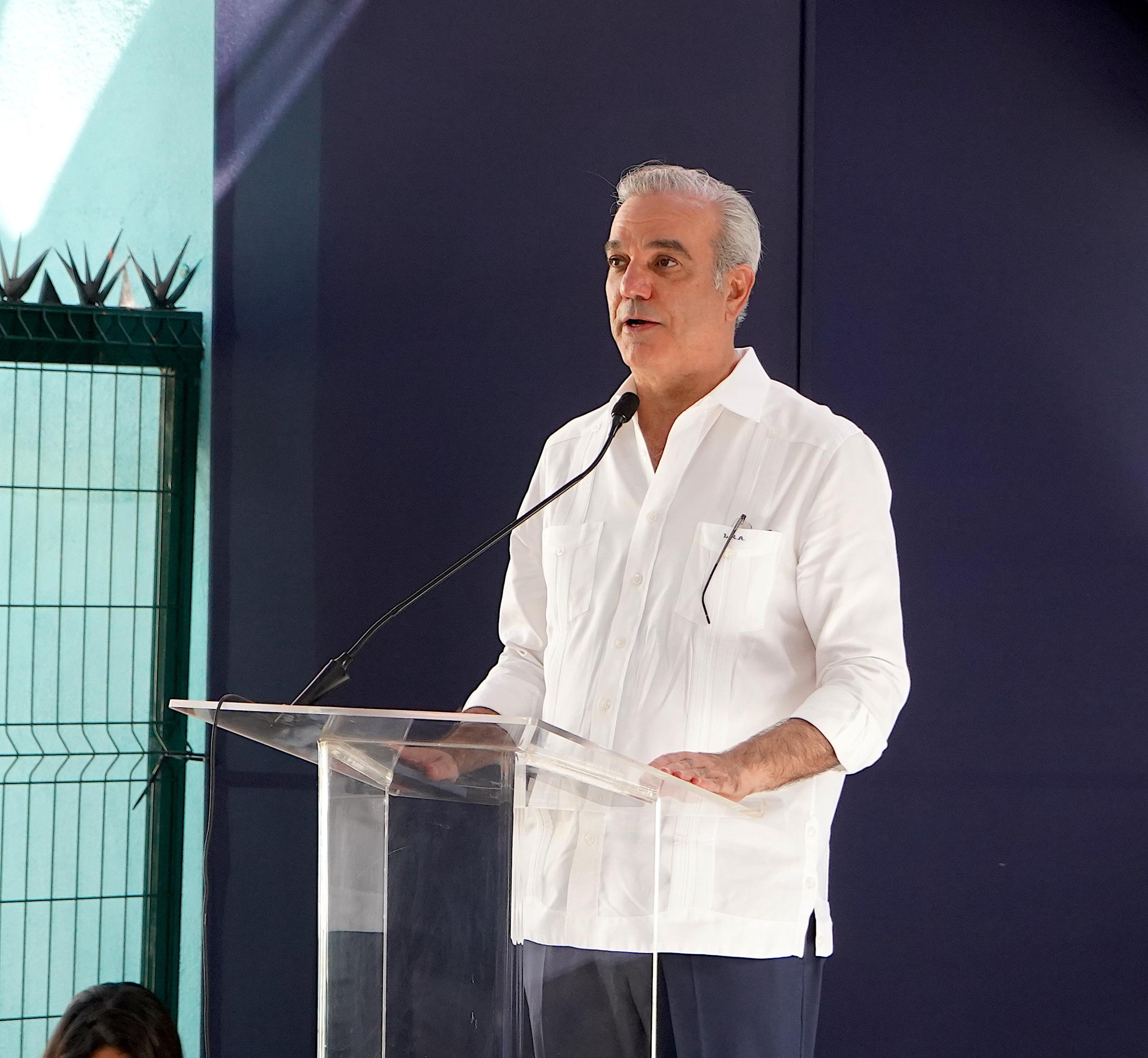 El presidente Luis Abinader promulgó la Ley 25-26, que crea el sistema nacional Alertas RD para fortalecer la búsqueda de personas desaparecidas.