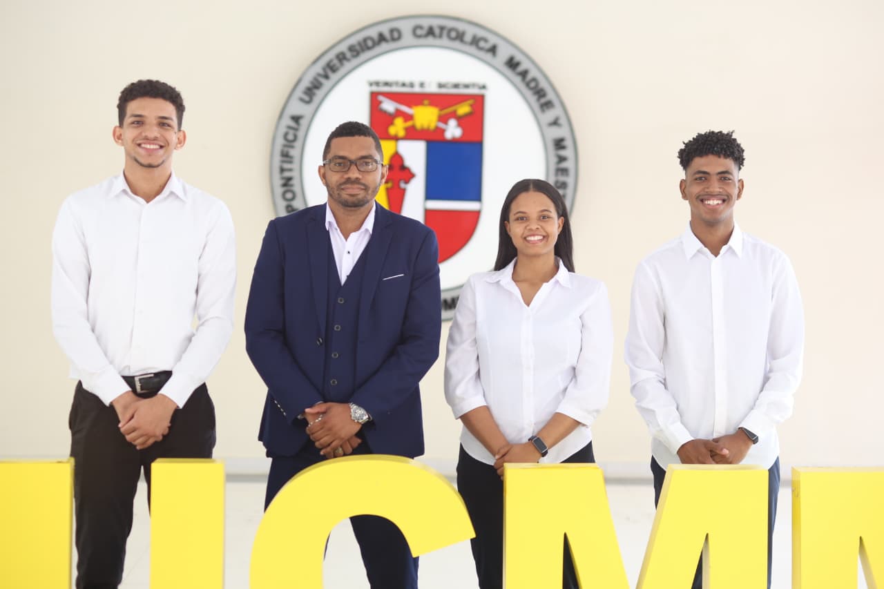 Estudiantes dominicanos se clasificaron para la final mundial de la competencia técnica en China