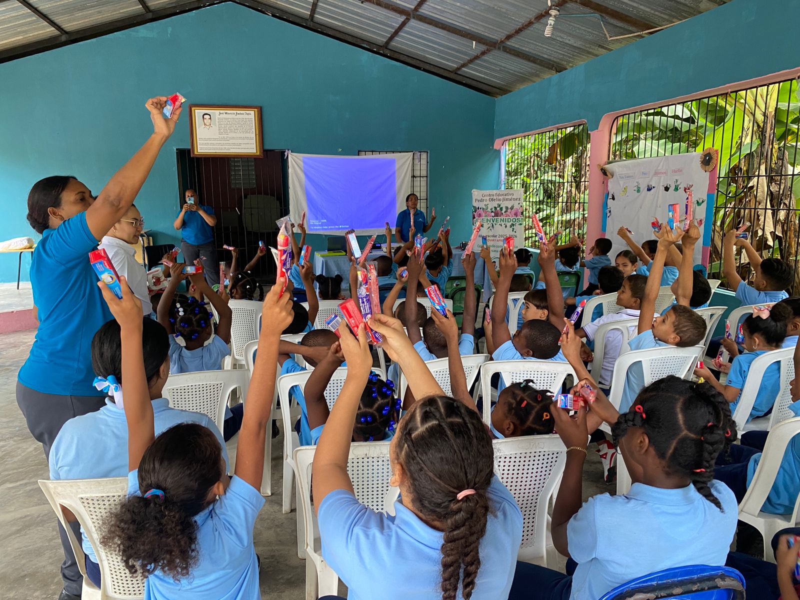 Estudiantes de escuelas públicas.