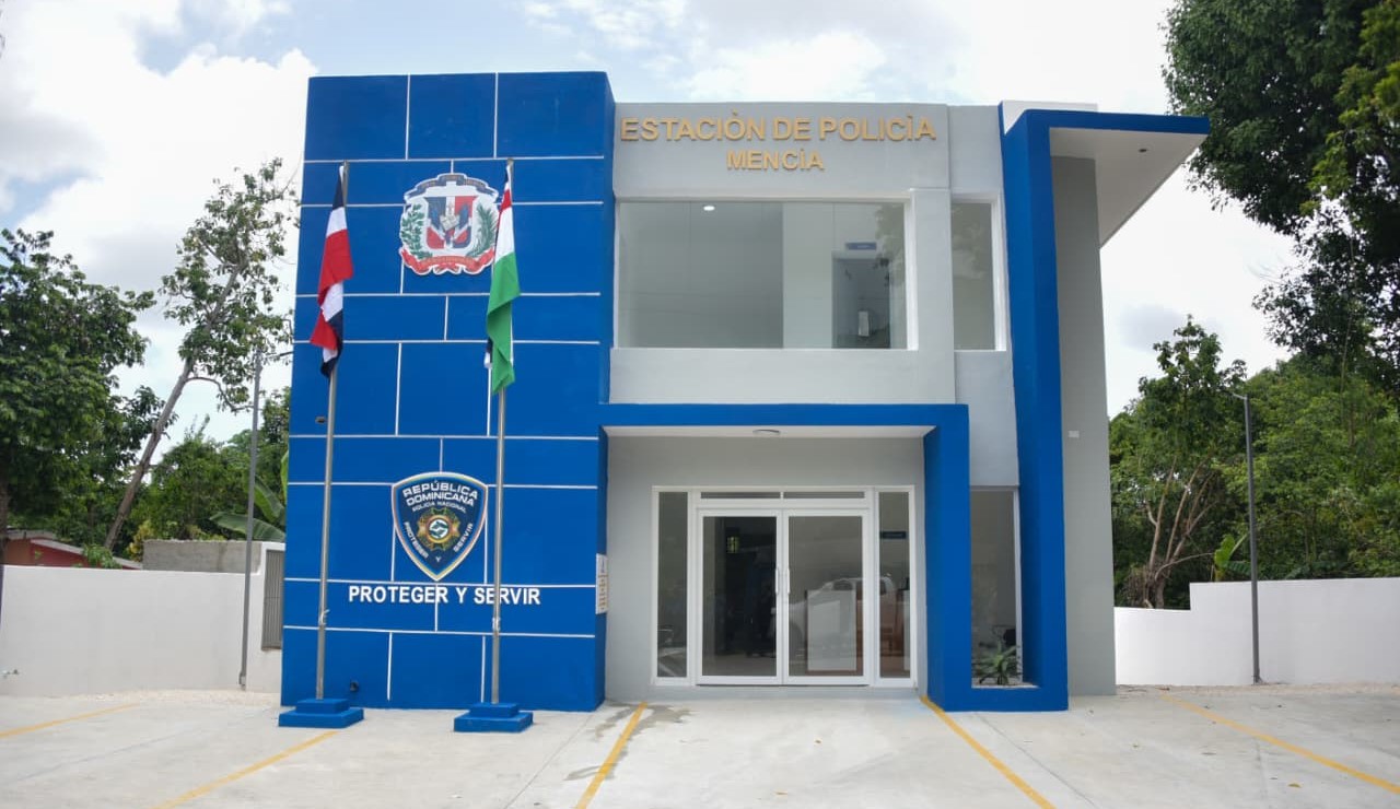 Nuevo cuartel en Mencia, Pedernales