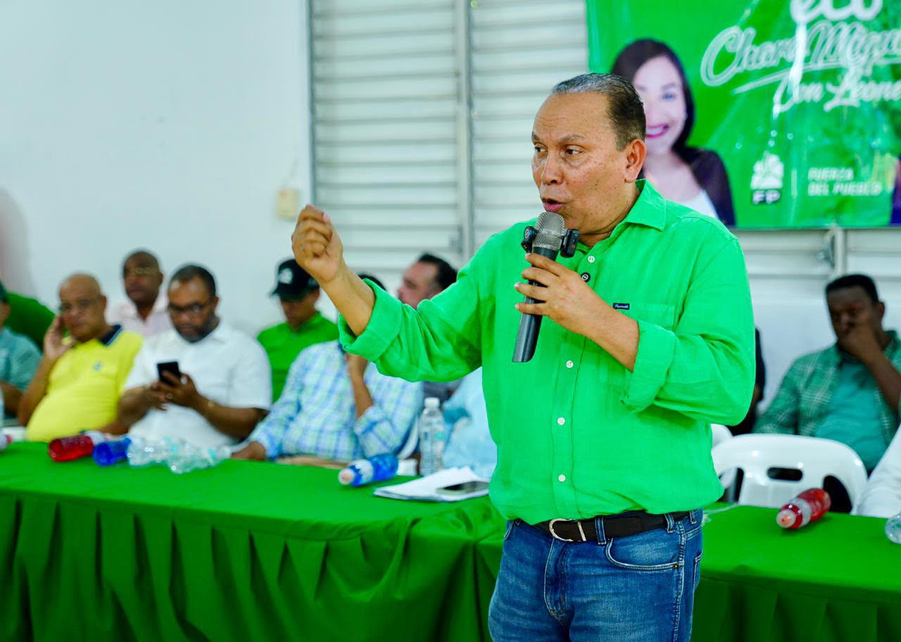 Jiménez sostiene que el gobierno es insaciable a la hora de conseguir dinero.