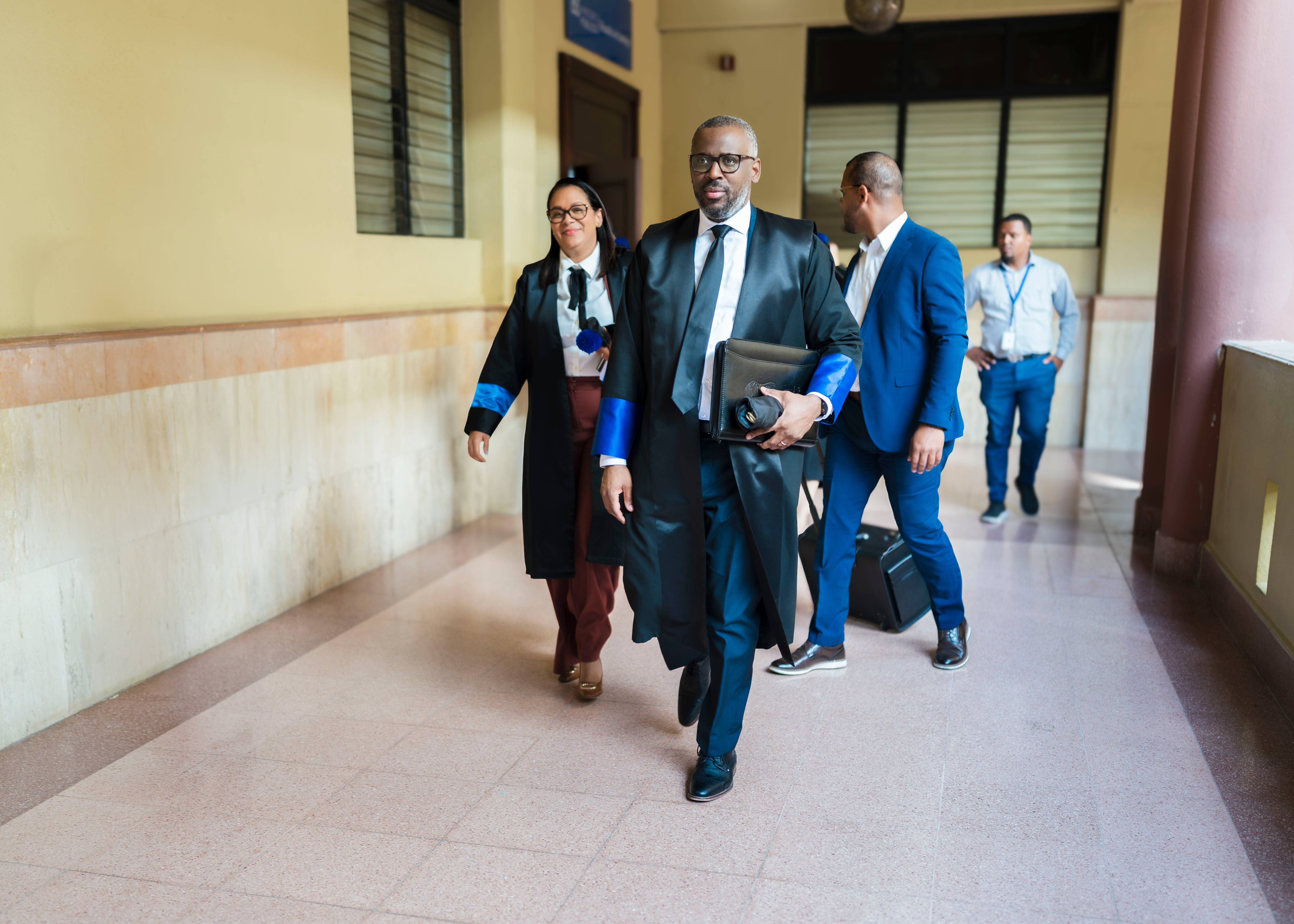 Una delegación del Ministerio Público al salir del tribunal