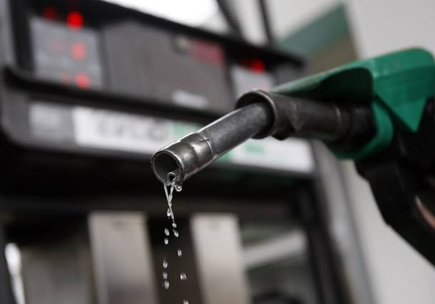 Ng Cortiñas explicó que este monto representa un ejercicio comparativo que permite medir los costos económicos que supone para hogares y empresas mantener los precios actuales durante los periodos de congelamiento.