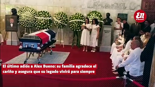 En medio de sentimientos de cariño, aplausos y profunda tristeza, la familia de Alex Bueno agradeció el apoyo recibido este lunes durante las honras fúnebres del artista, no solo a la carrera musical que lo convirtió en una de las voces más importantes de la música dominicana, sino también al hombre, al padre y a las personas que marcaron la vida de quienes lo conocieron.