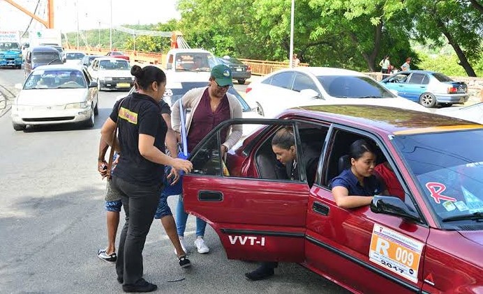 Citando el aumento de los costos operativos y la falta de subsidios a los combustibles, Juan Marte dijo que las tarifas aumentarán entre RD$5 y RD$25 en rutas urbanas, suburbanas e interurbanas.