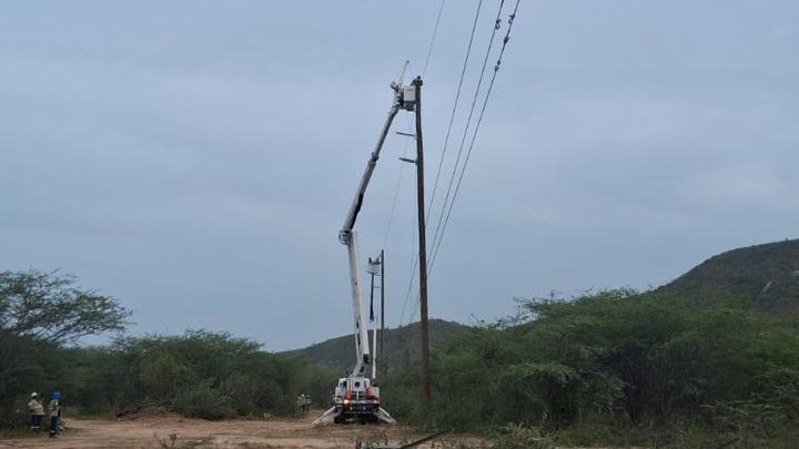 Trabajos de restauración de energía.