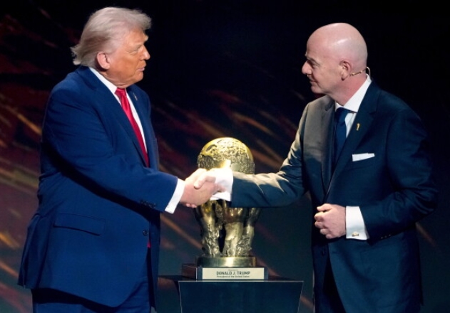Donald Trump y Gianni Infantino.