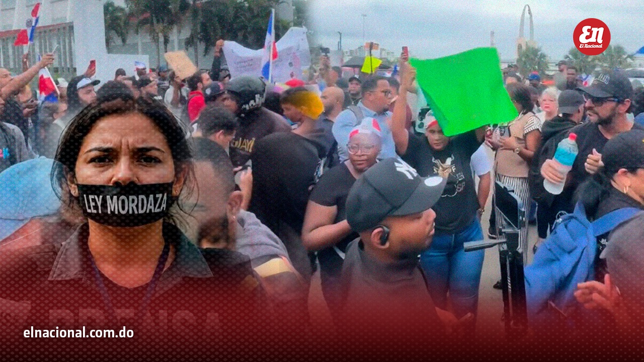 Los manifestantes comenzaron a llegar a partir de las 15:00 horas.
