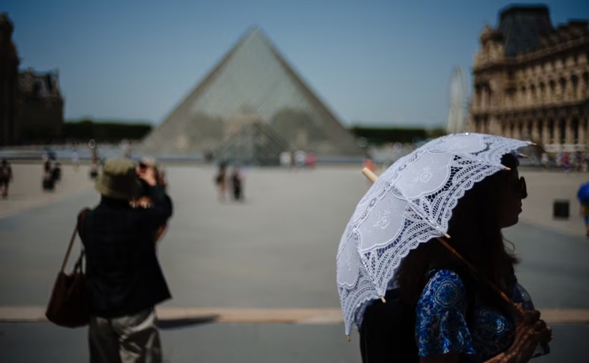 Es posible que los visitantes tengan que ajustar sus planes ya que continúan las altas temperaturas en varias regiones francesas.