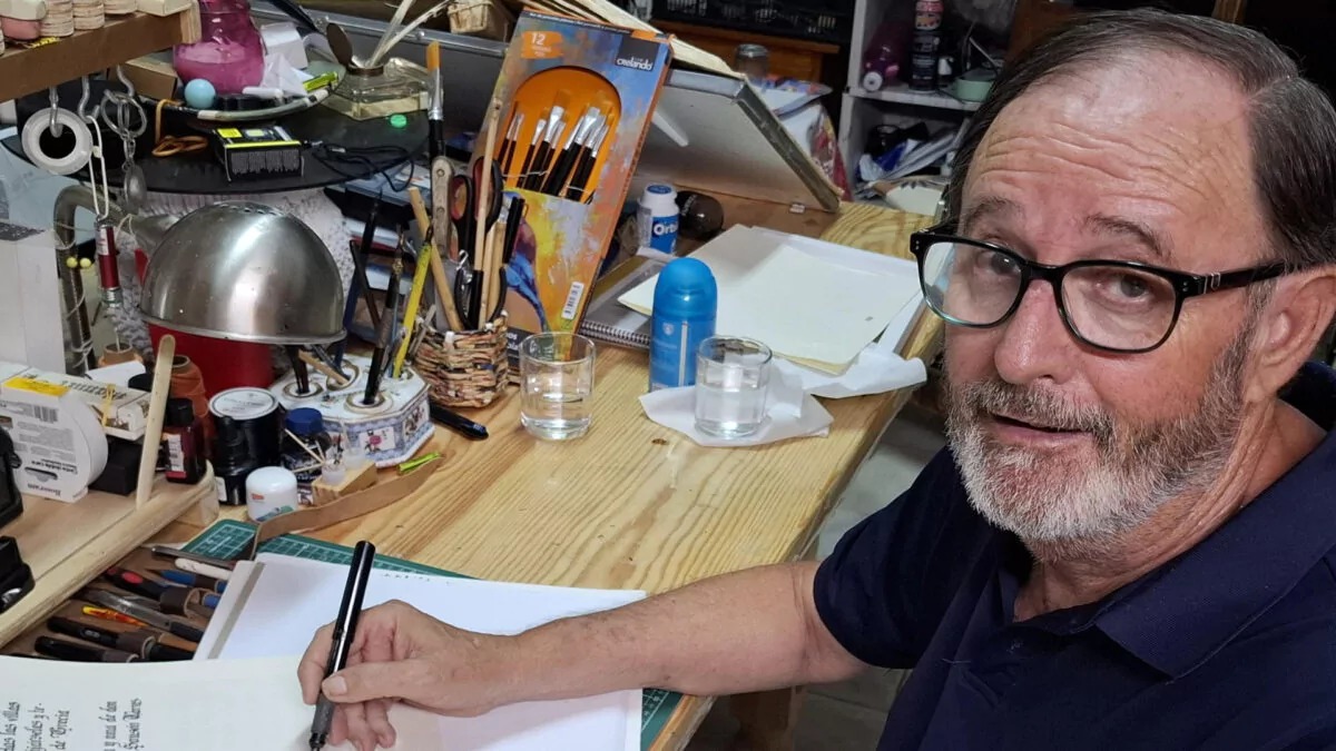 profesora de dibujo español