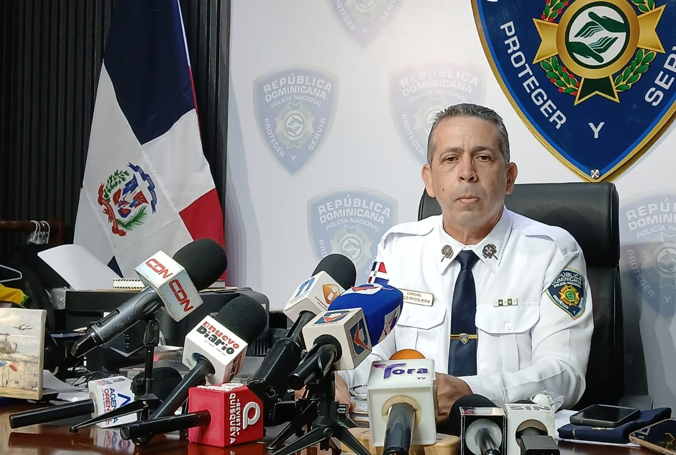 La niña permanece hospitalizada, mientras la policía intensifica la búsqueda del joven acusado de obligarla a darle una medicina a base de hierbas.