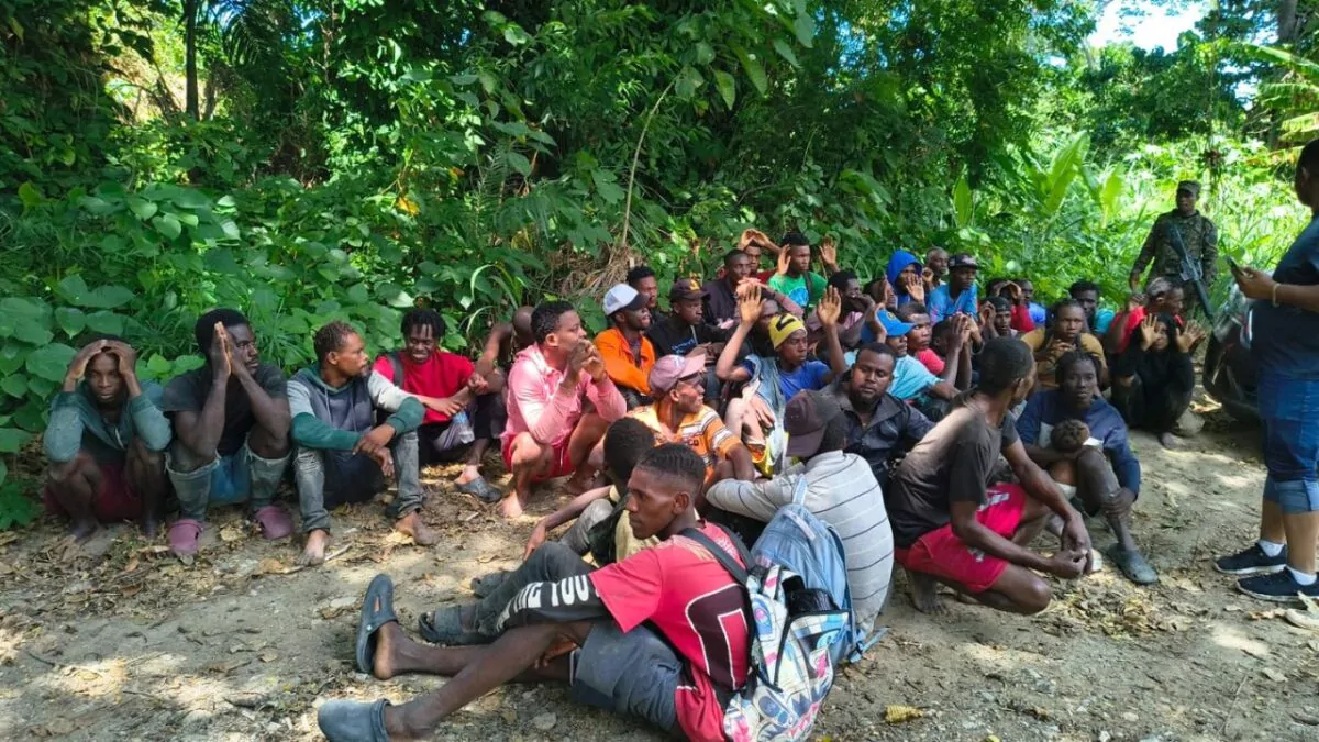 Los haitianos están detenidos.