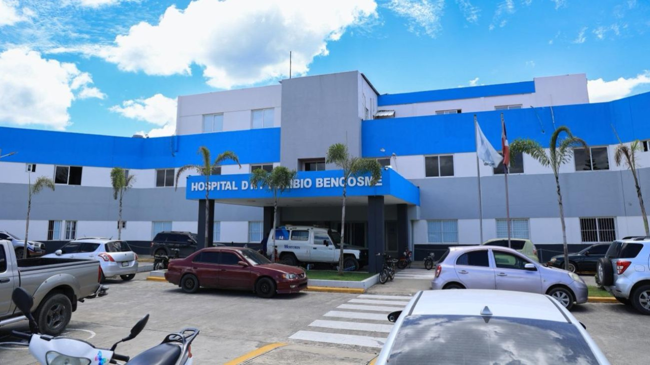 Médico en Hospital Toribio Bencosme
