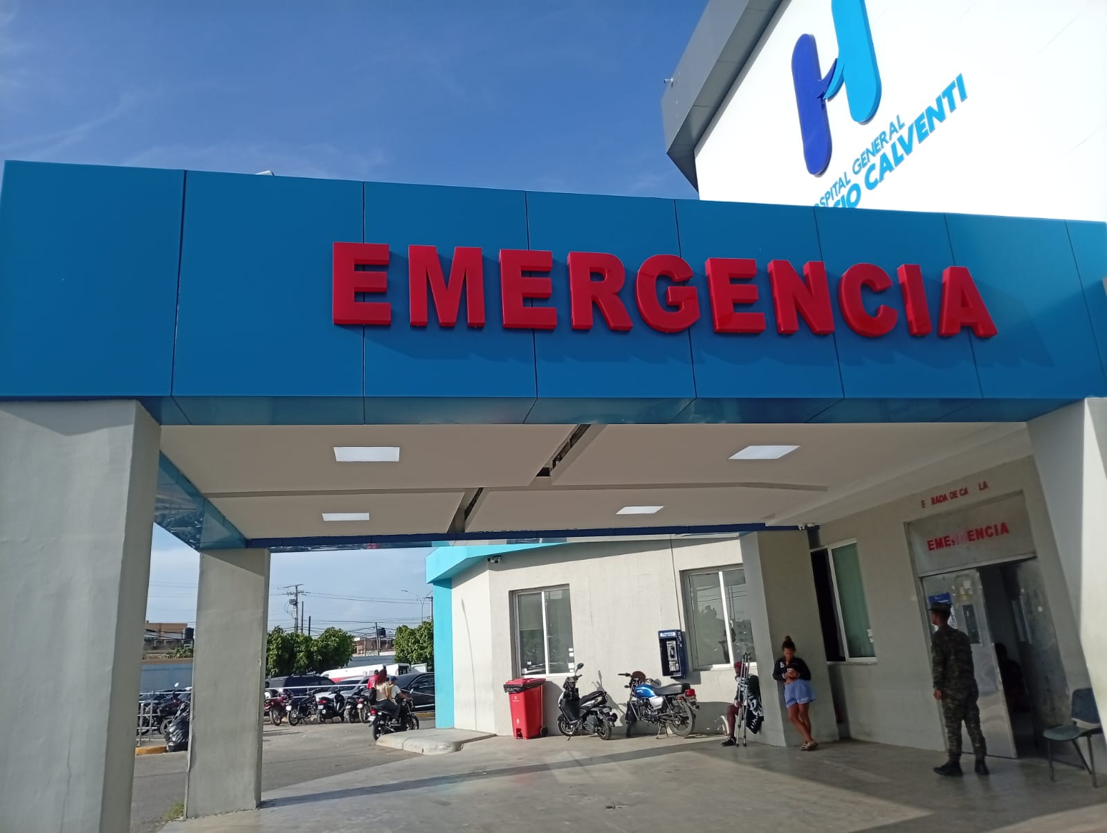 Fachada del Hospital Vinicio Calventi, en Los Alcarrizos