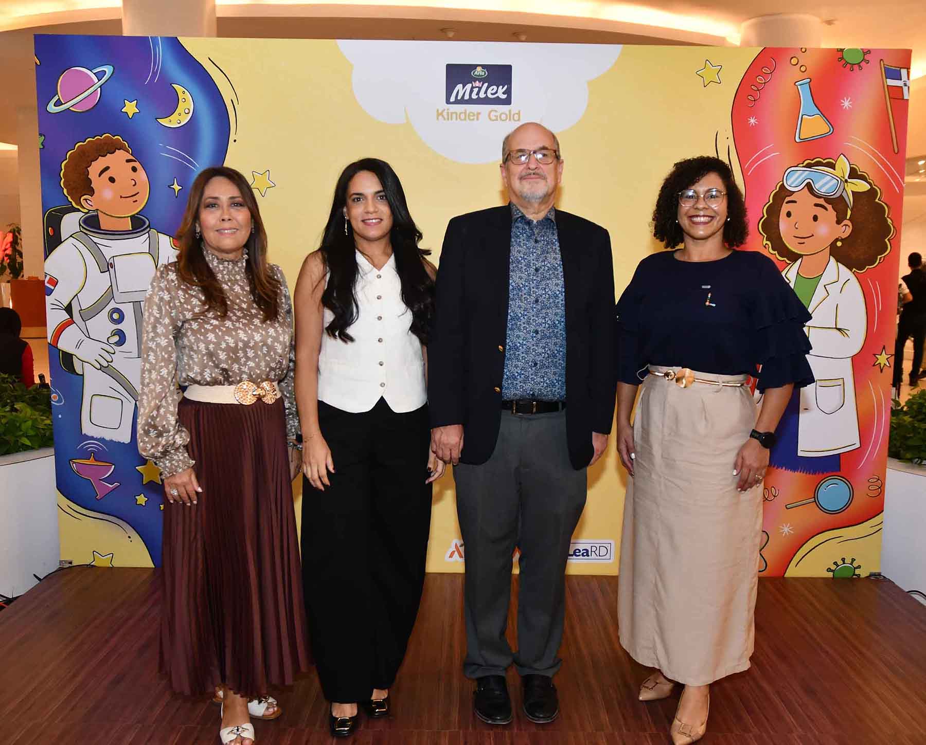 Pilar Rubio Muñoz, Franchesca Francisco, Juan Carlos Toral y Laura A. Núñez Fernández