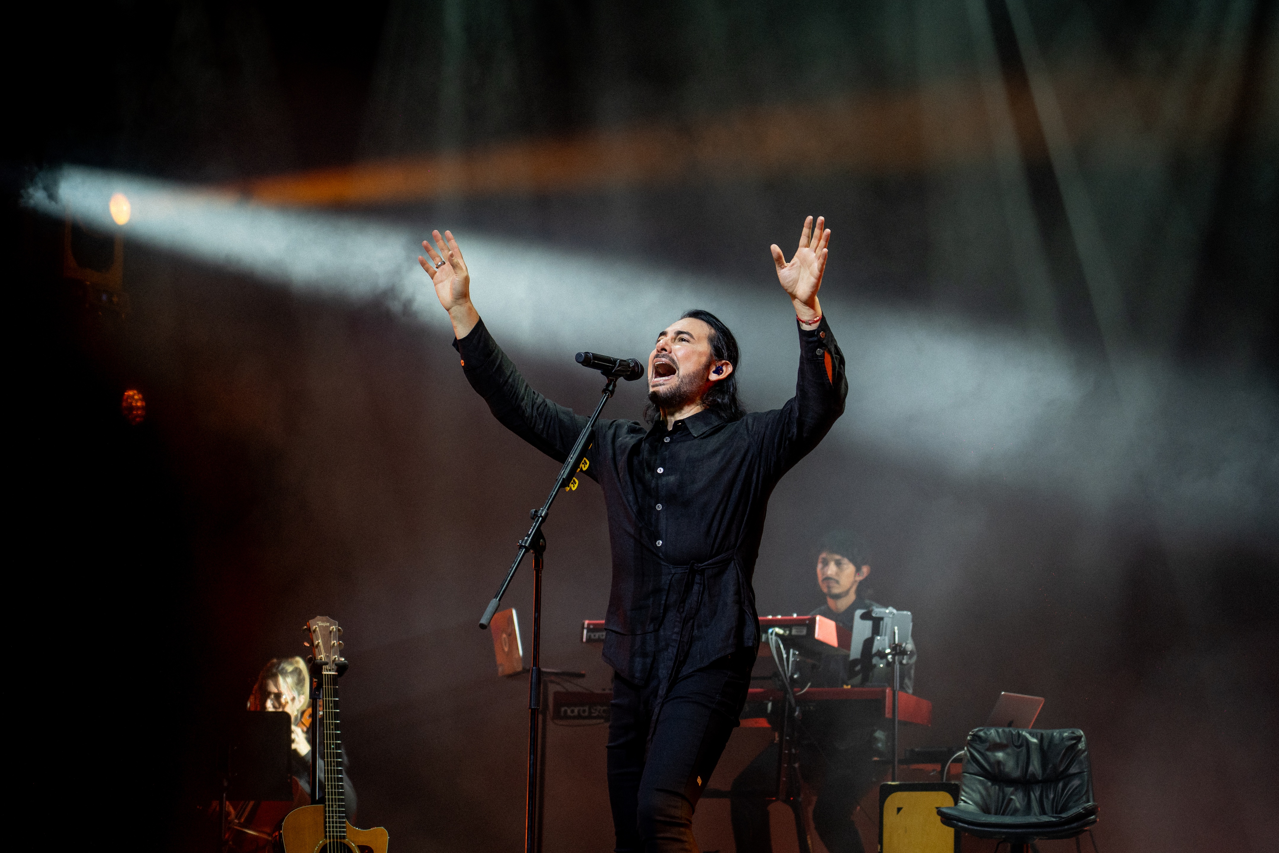 Beto Cuevas durante su presentación en Santiago.