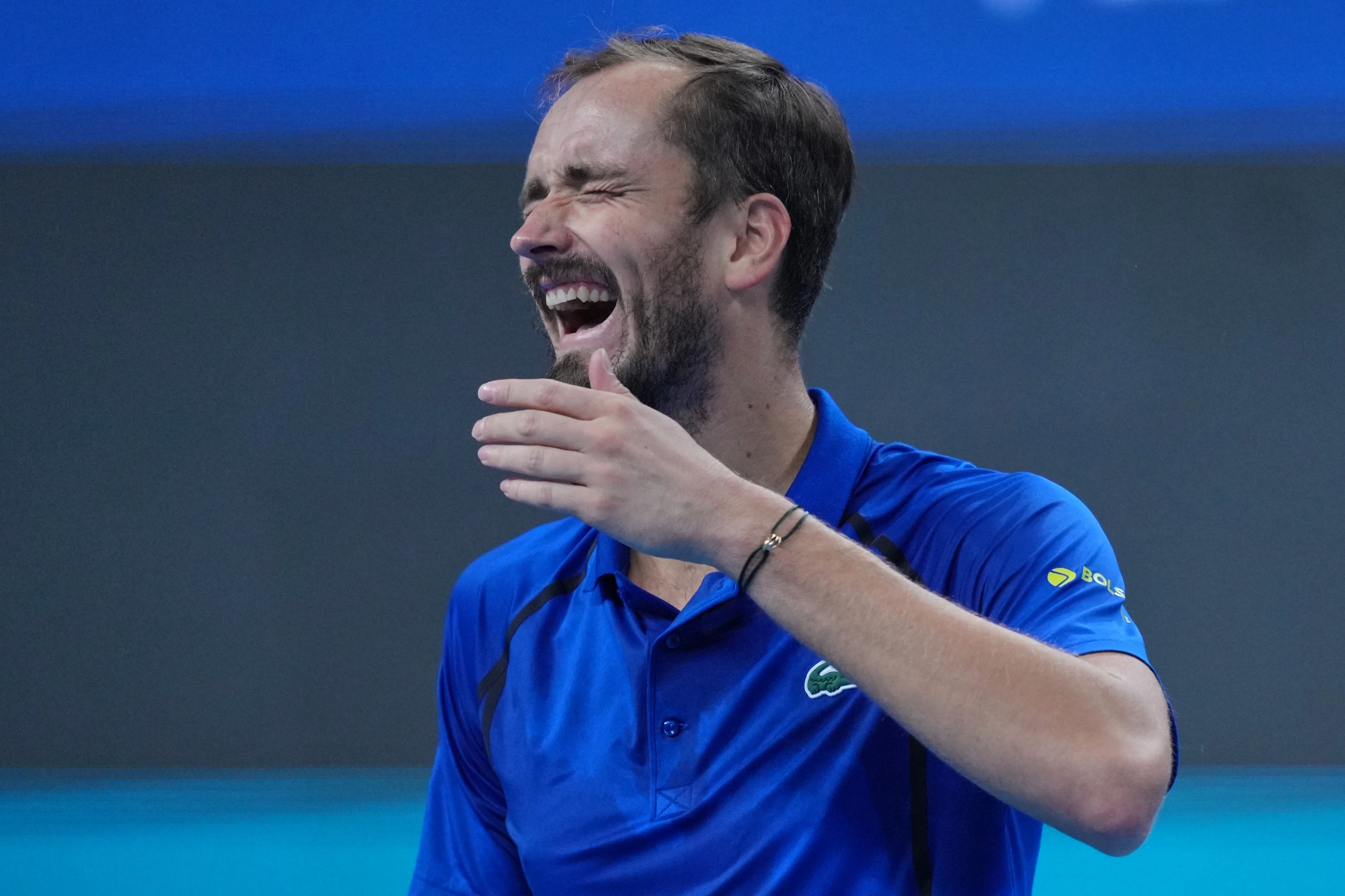 Daniil Medvedev reacciona durante el partido de semifinales del Abierto de China.