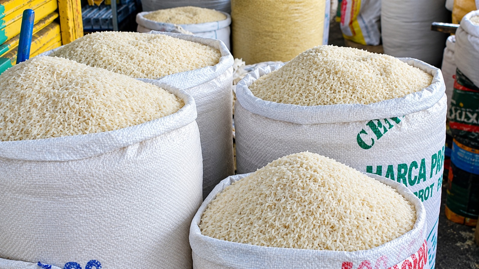 Arroz en mercados dominicanos.