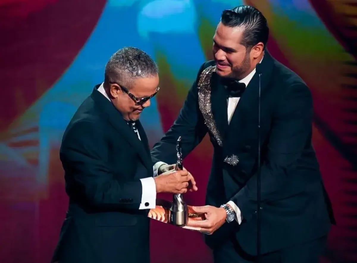Héctor Acosta y Juan Carlos Pichardo en Premios Soberano 2026.