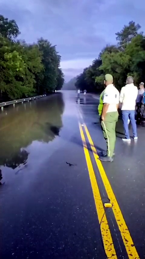 Cerrada la Autovía del Nordeste: los ríos Yabacao y Caño Marrucho desbordados obligan al desvío